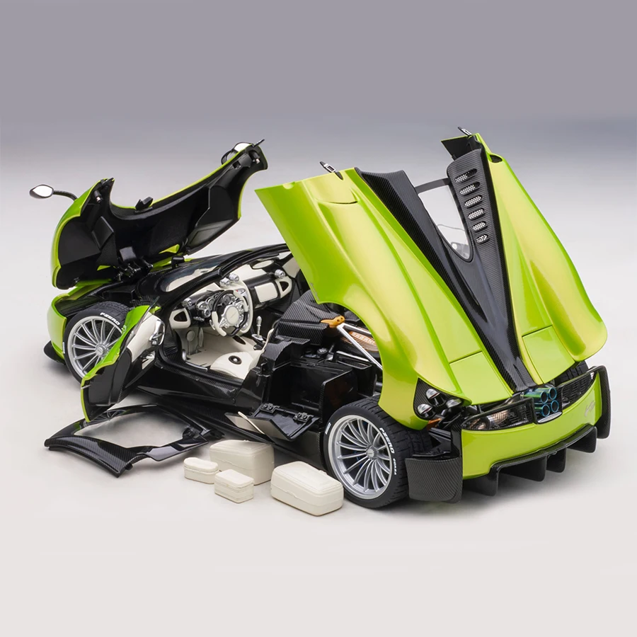 โมเดลรถยนต์ AUTOart 1:18 Pagani Huayra Roadster แบบตั้งโชว์ ของสะสม ของขวัญวันหยุด