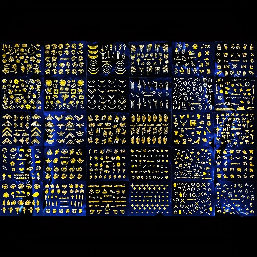 30 ورقة من ملصقات فن الأظافر الذهبية على شكل زهور - تصميمات أوراق وزهور لامعة ذاتية اللصق ثلاثية الأبعاد للتقليم بنفسك