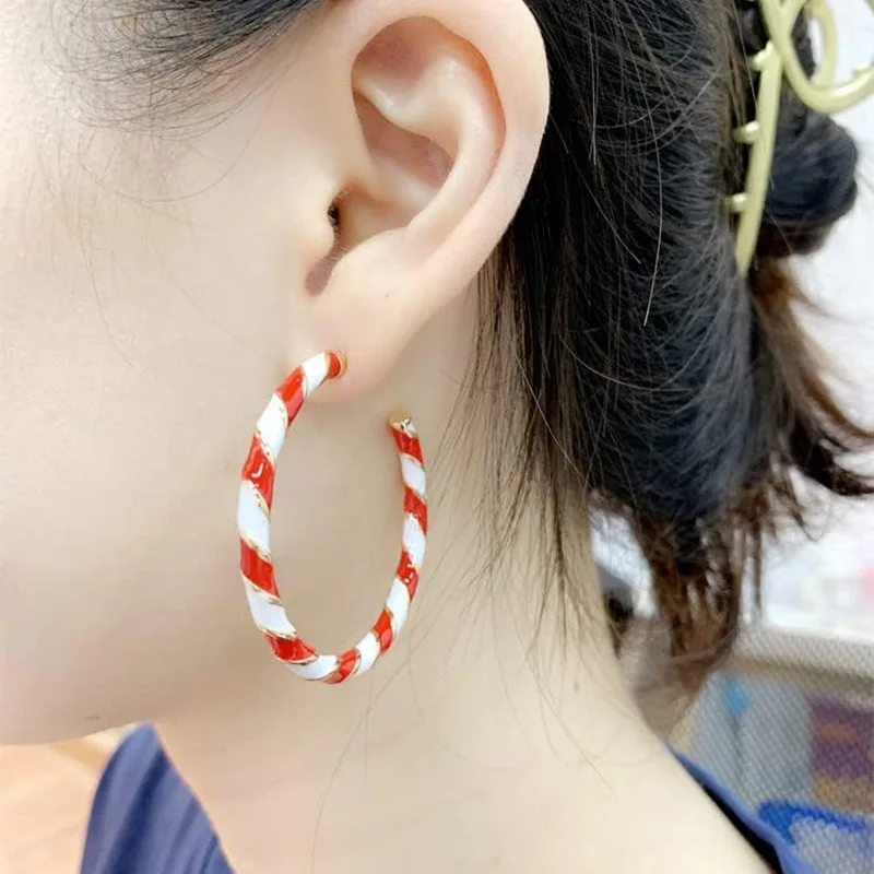 Red and White Glazed C-shaped High-end Earrings for Women with A Sense of Design, Exaggerated Accessories for Attending Banquets