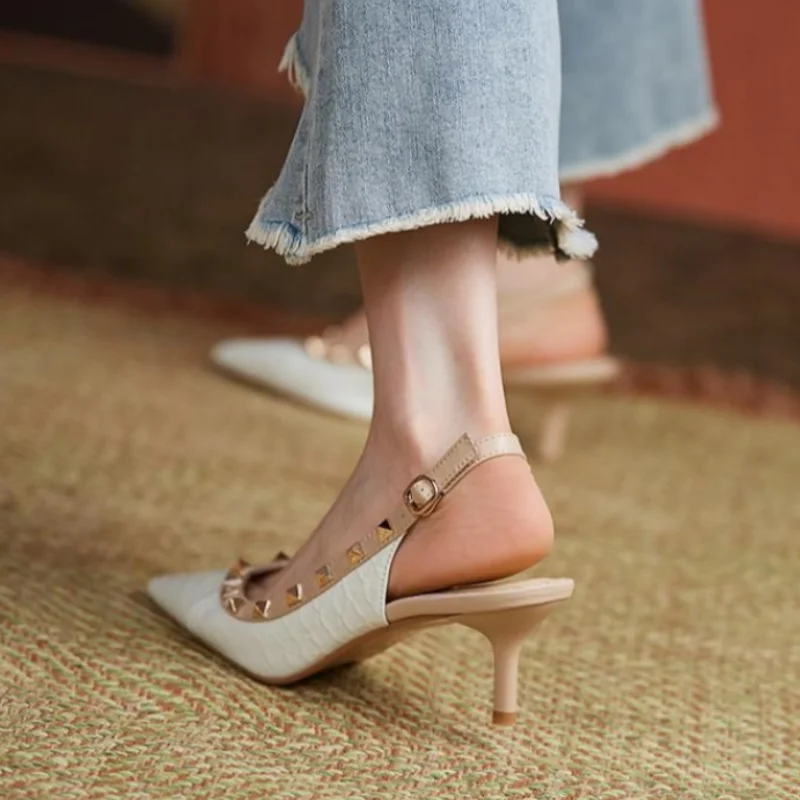 Sexy Women Sandals Rivets Pointed Toe Slingbacks Patent Leather Mid Heels Pumps Snakeskin Pattern Sandalias scarpins feminino