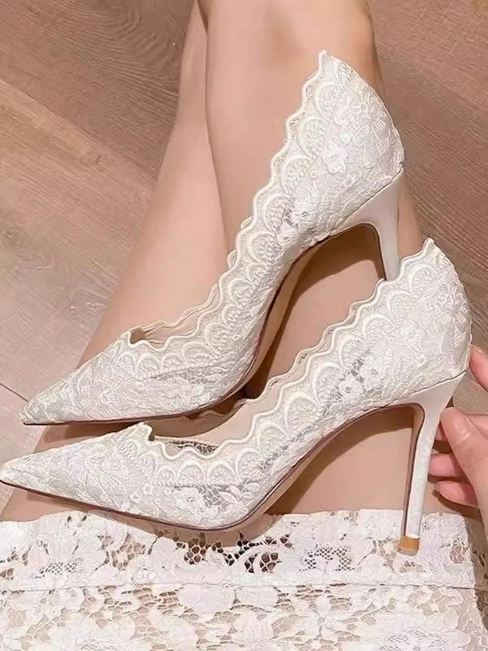 

2026 New Design Lace High Heels,Women Pumps,Bride Wedding Shoes,Shallow Slip On.Pointed Toe,Black,Red,White,Dropship
