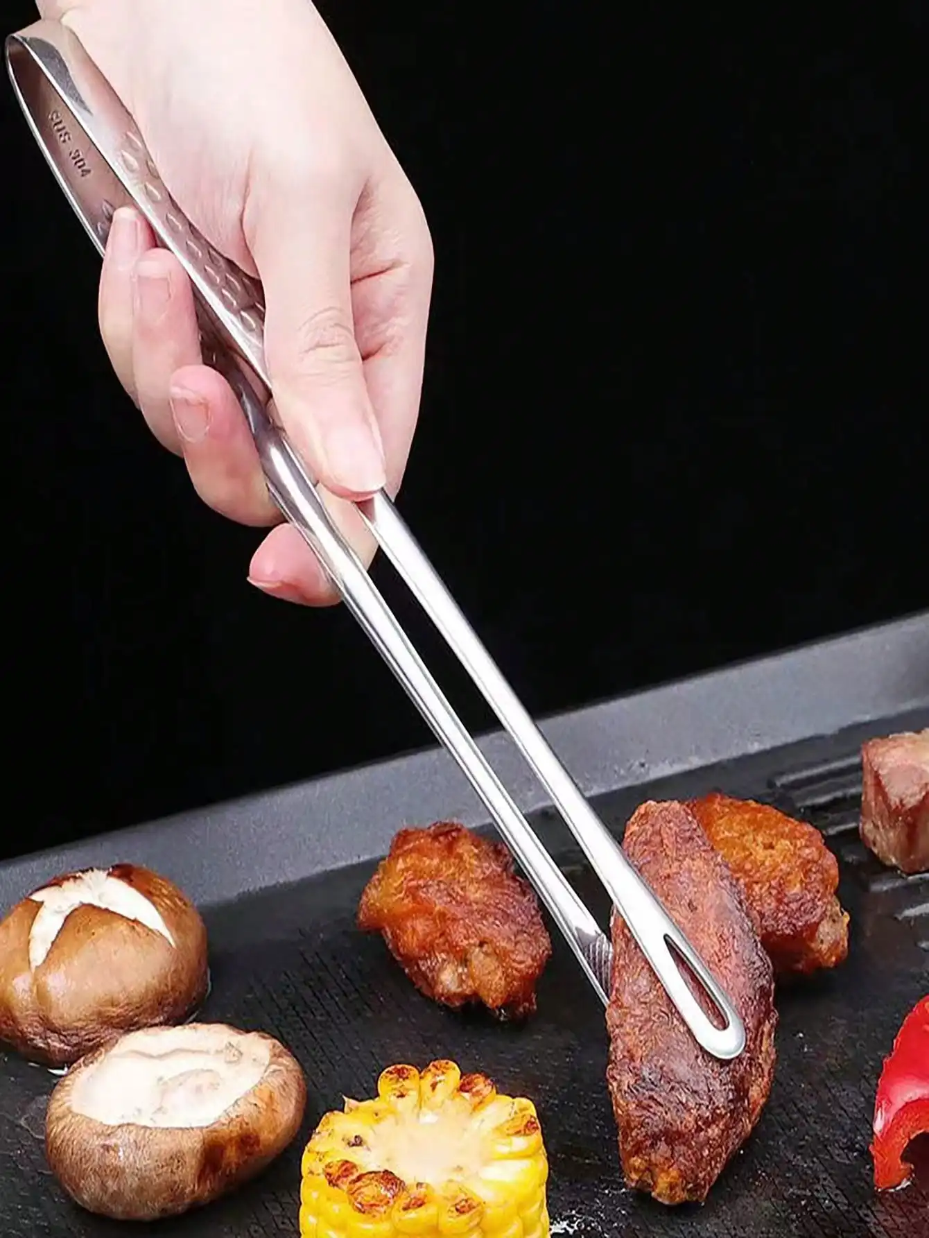 

1Pc Long Handle Non-slip Stainless Steel Food Tongs Multipurpose Kitchen Cookware Accessory Ideal For Barbecue Grilling Steak Frying Cooking Durable Rustproof Serving Clamp For Home Kitchen Outdoor BBQ Daily Food Prepping And Restaurant Catering Use