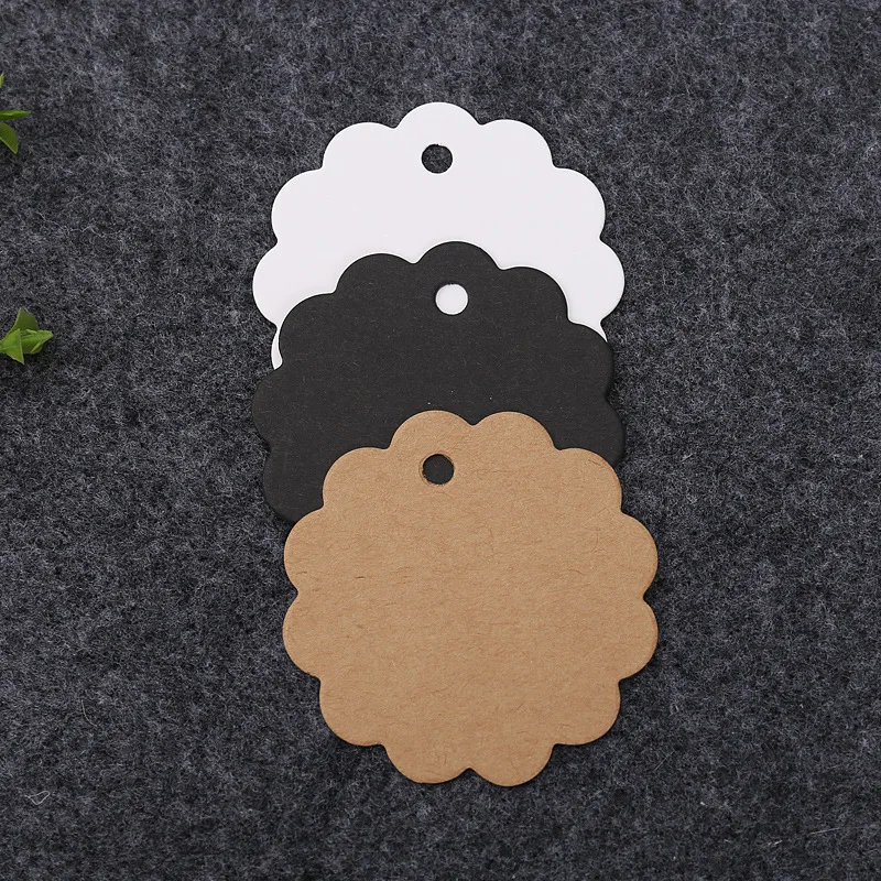 50pcs 6cm Round Lace Edge Kraft Paper Tags Card Labels Product Cake Food Price Marks Garment Tag Shoes Bags Decor Accessories