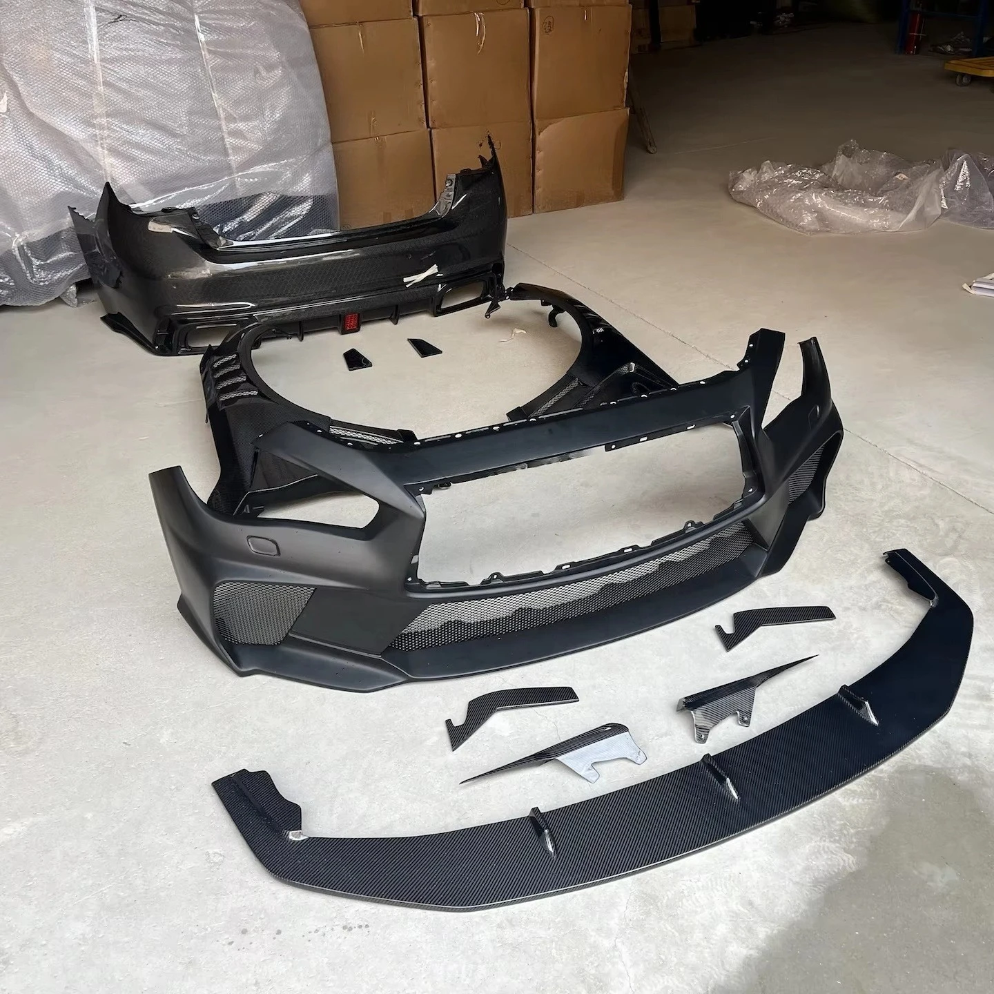 

Q50 2014 + Real Carbon Fiber Boky Kit Front Bumper Fenders Rear Bumper MRD Carbon Body Kit