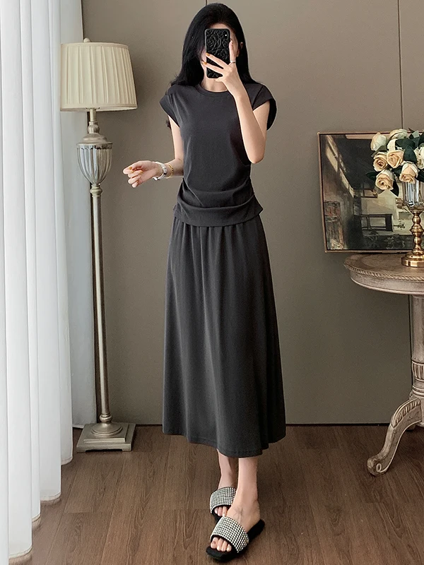

Casual Sporty Two-Piece Suit for Women Short Sleeve Slimming Top And Half Skirt Elegant Style Summer Fashion Ensemble