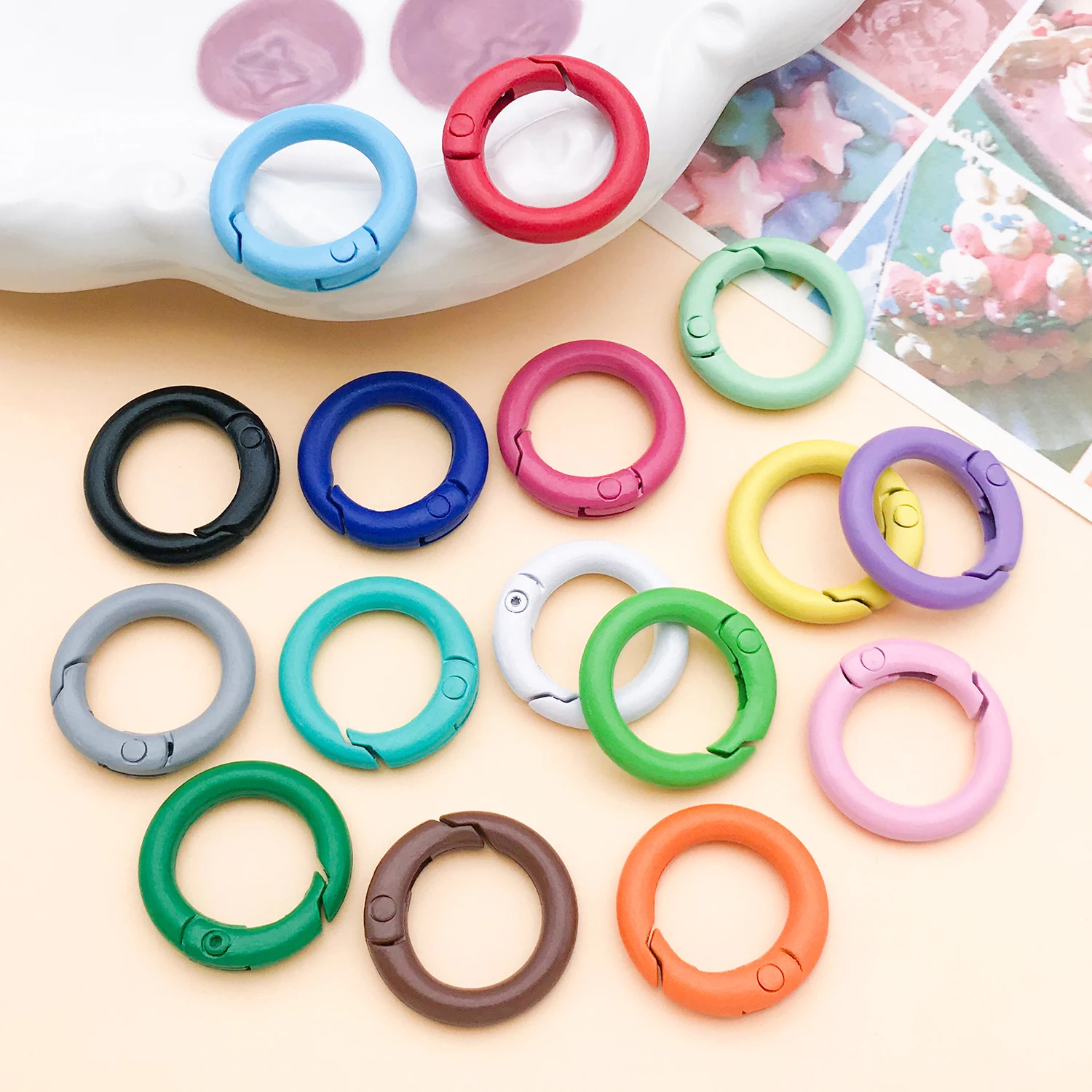 50pcs 20x20mm Zinc Alloy Paint Spray Spring Buckle Universal Buckle DIY Key Chain Luggage Hook