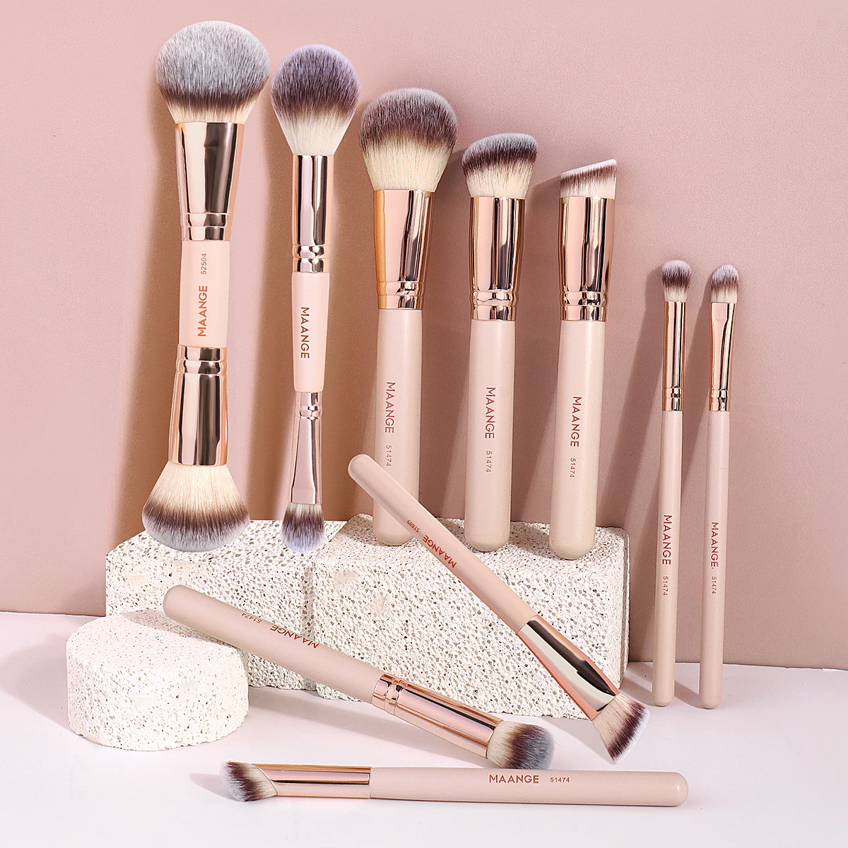 

Набор кистей для макияжа MAANGE: Премиум-качество для тональной основы, контуринга, пудры, румян, теней для век, хайлайтера. Инструменты для глубокого контуринга.