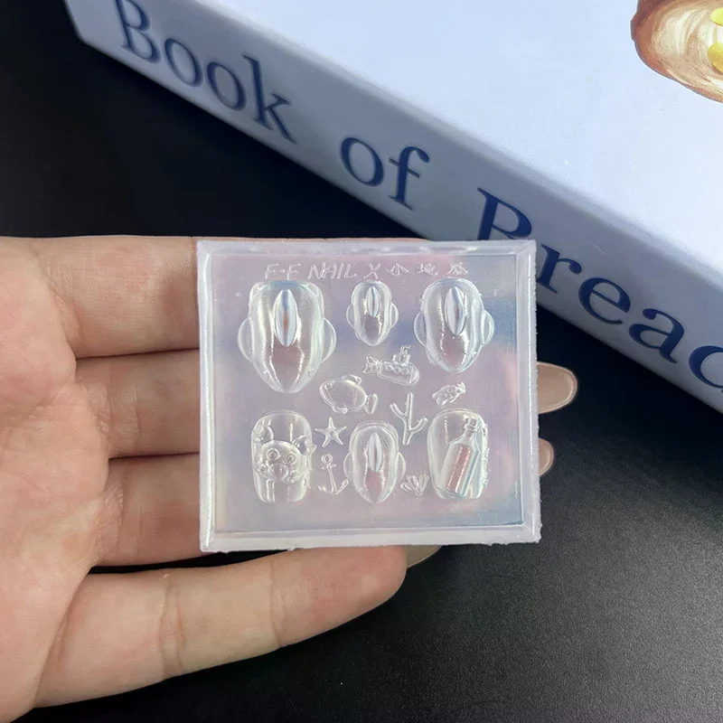 Silicone Nail Art Mold With Small Shark Crab Drift Bottle Designs For Manicure Fashionable Nail Art Design Mould