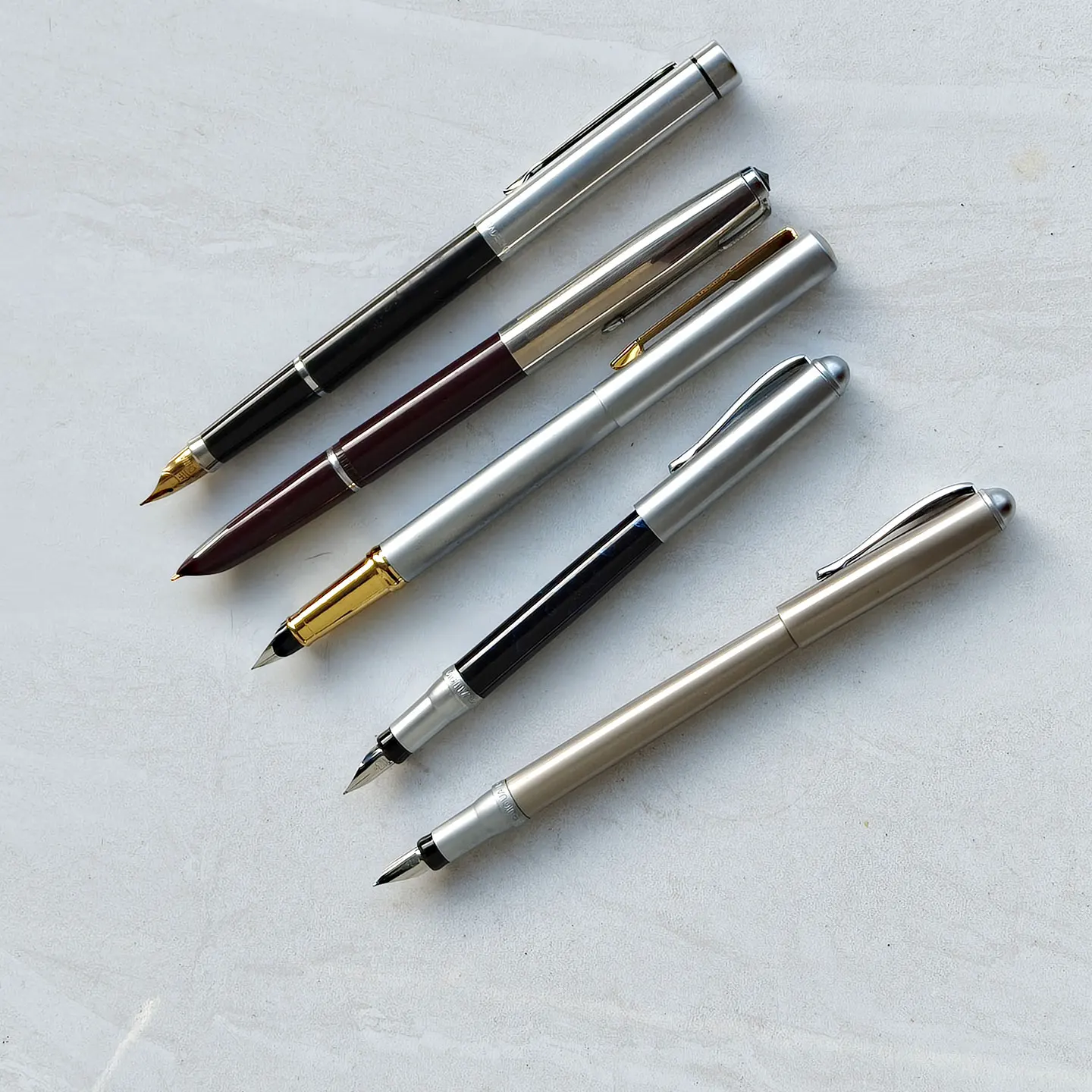 

Rare 1990s Stock Fountain Pens Writing Office Collection Stationery Clearance For Sale. 5pens