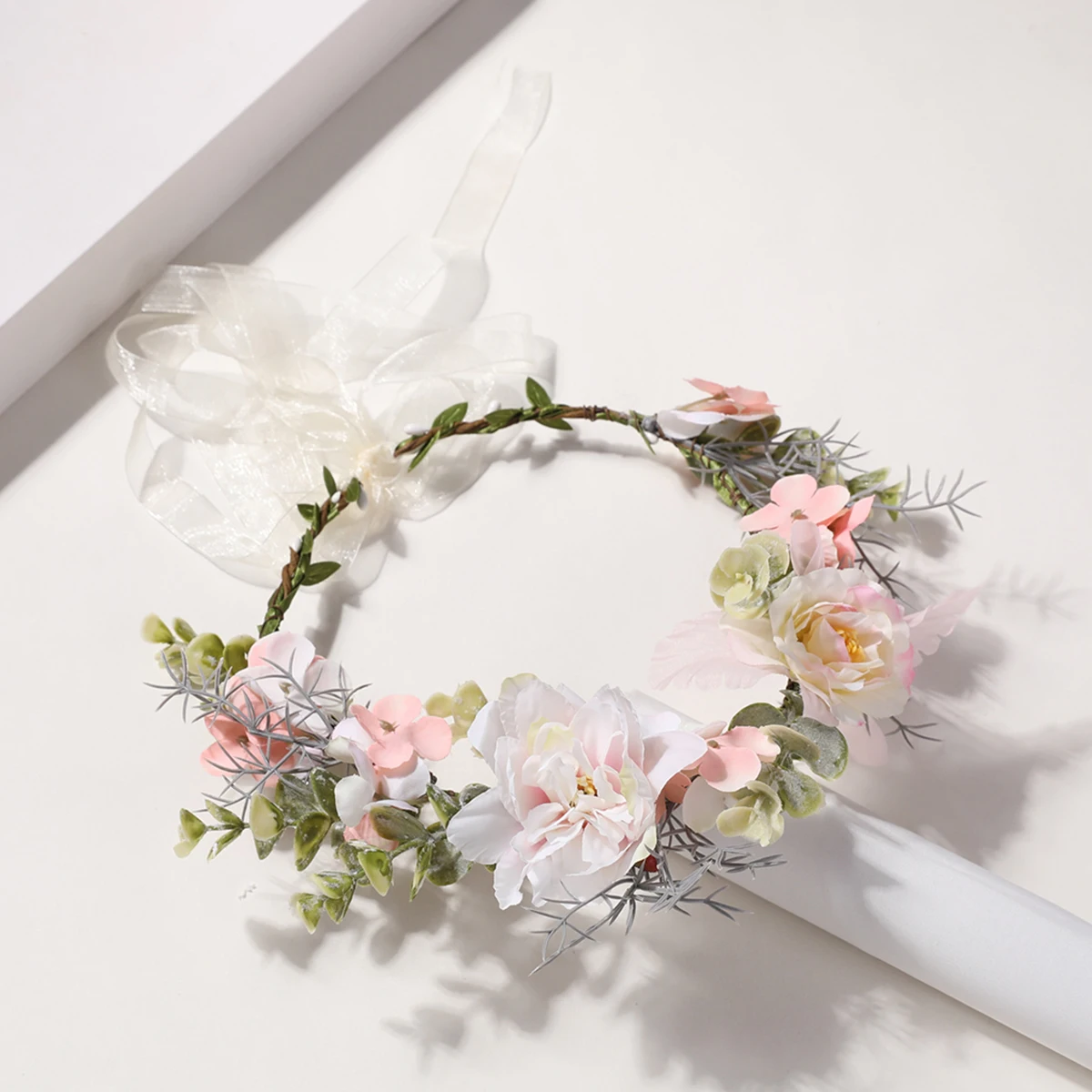 Simulated rattan woven hard ring steel wire flower wreath headwear, Han Shisen female super immortal bride bridesmaid decoration