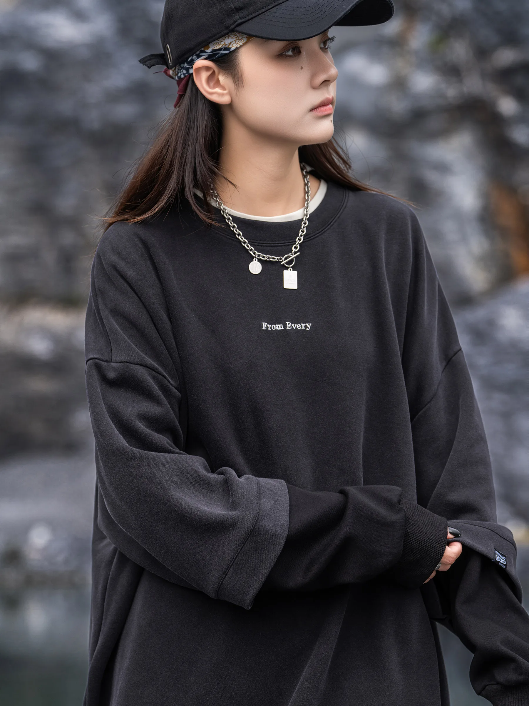 Xiaobin Trendy Embroidered Hoodie Unisex Simple Design Long Sleeve round Neck Sweatshirt Casual Style Autumn Winter New Arrival