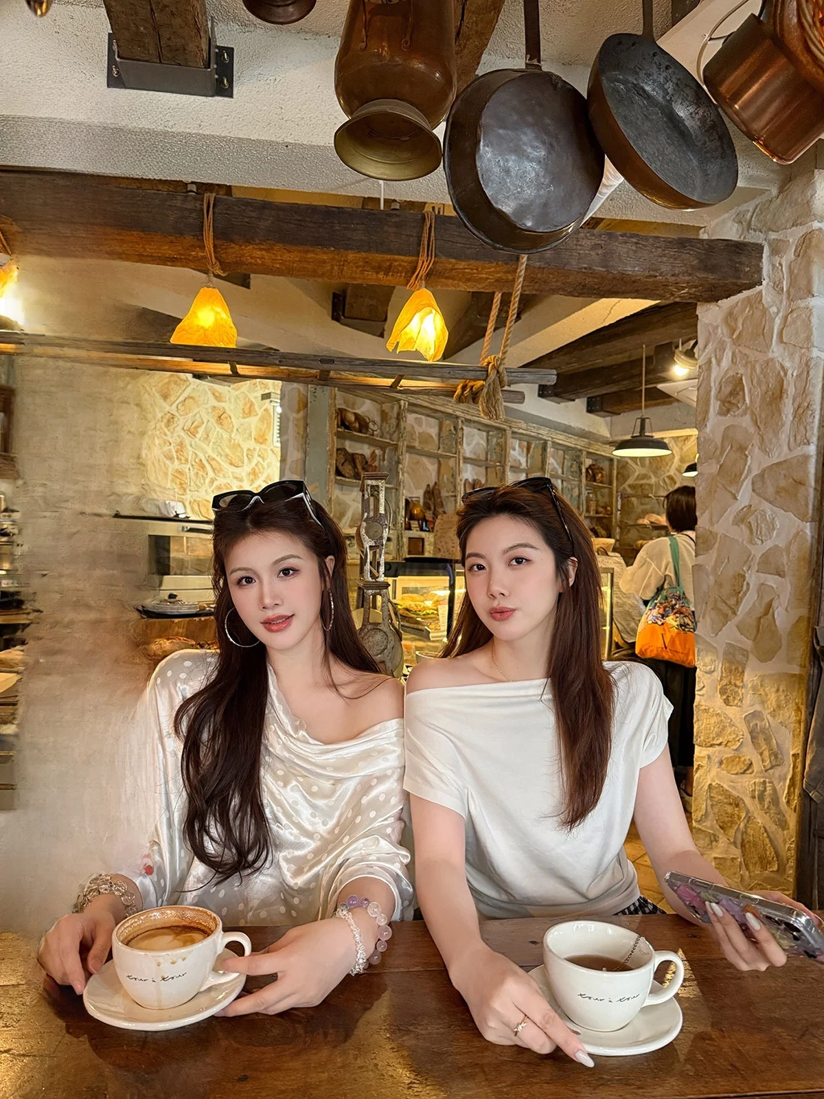 

Футболка IUIU Jiangja Ele в горошек с открытыми плечами ort Sve, повседневная свободная футболка с принтом «летучая мышь» Све, тонкий летний топ