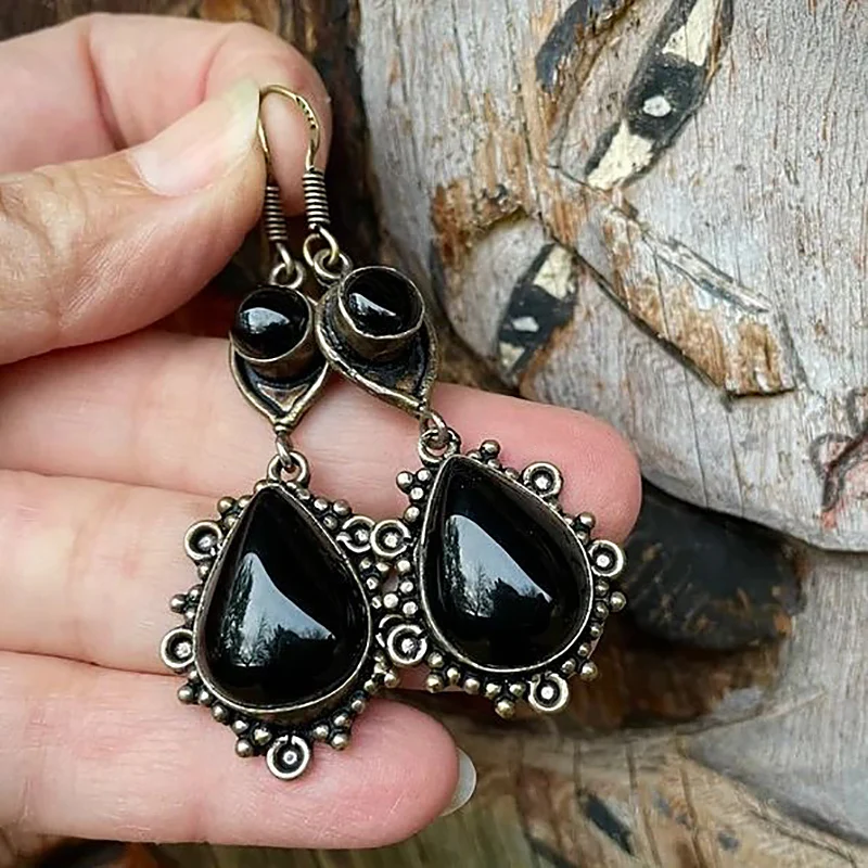 Bohemian Ethnic Indian Earrings Jewelry 2023 Women Alloy Hollow Carved Gypsy Black Gem Boho Vintage Long Earrings Jhumka