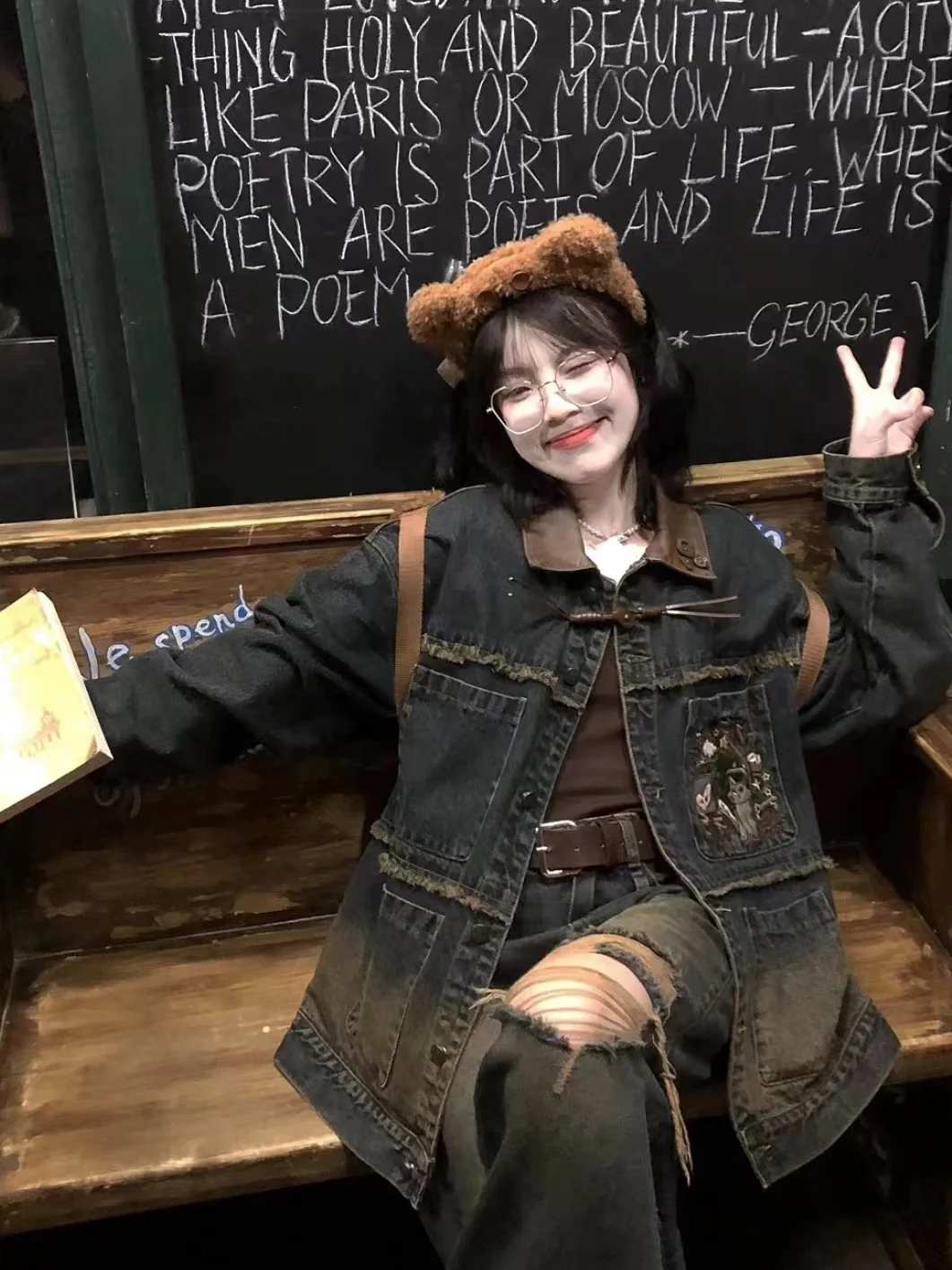 

Женские осенние куртки 2025, зимнее пальто, женское джинсовое потертое синее винтажное пальто на пуговицах с передним карманом, простое женское стильное повседневное длинное пальто