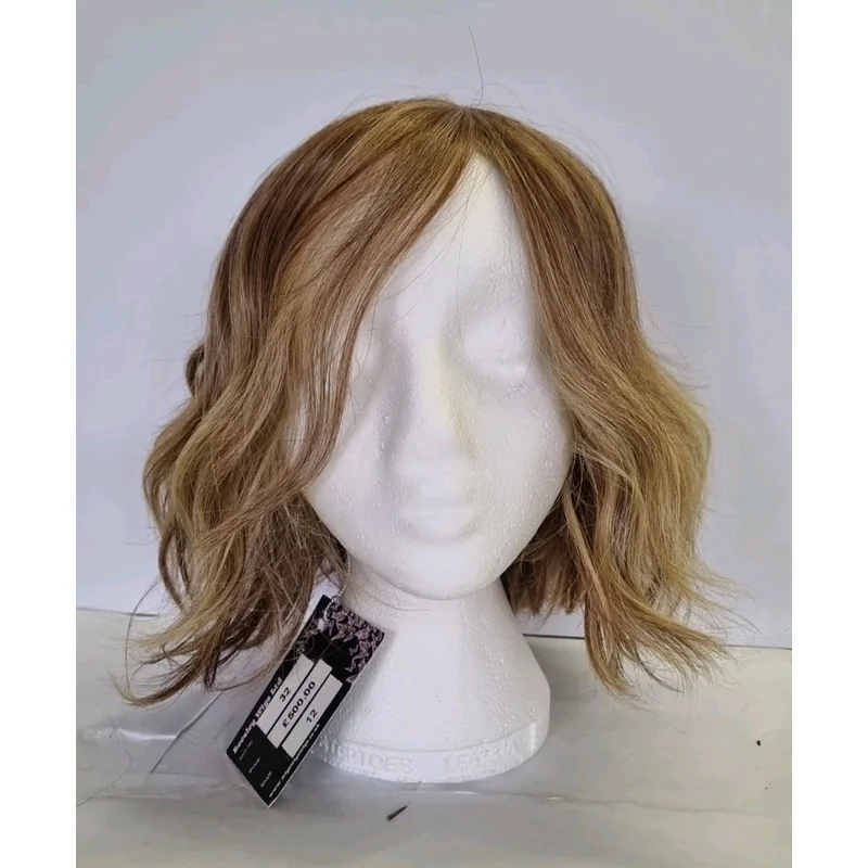 Short Blonde Copper Layered Wavy Wig Heat Friendly - Hair Loss Alopecia REF 0041