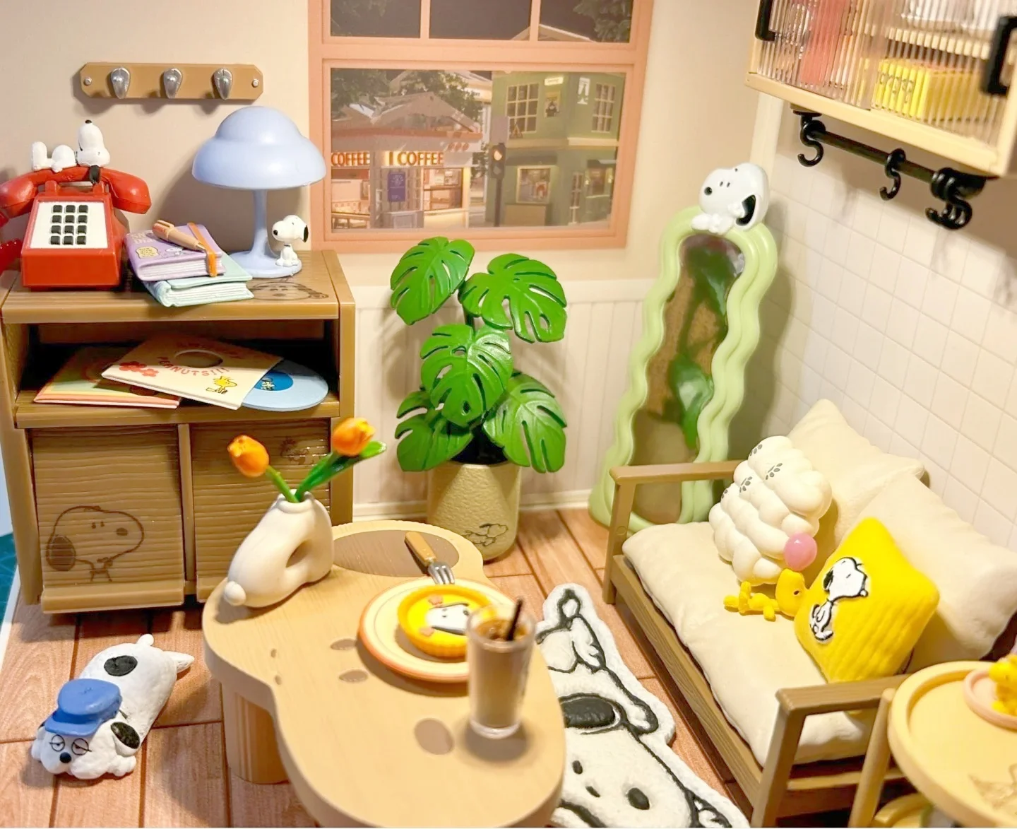 Re-Ment Comfortable Snoopy Weekend Room Miniature Scene Model Collectible Trendy Blind Box Toys Scene Props Kids Surprise Gifts