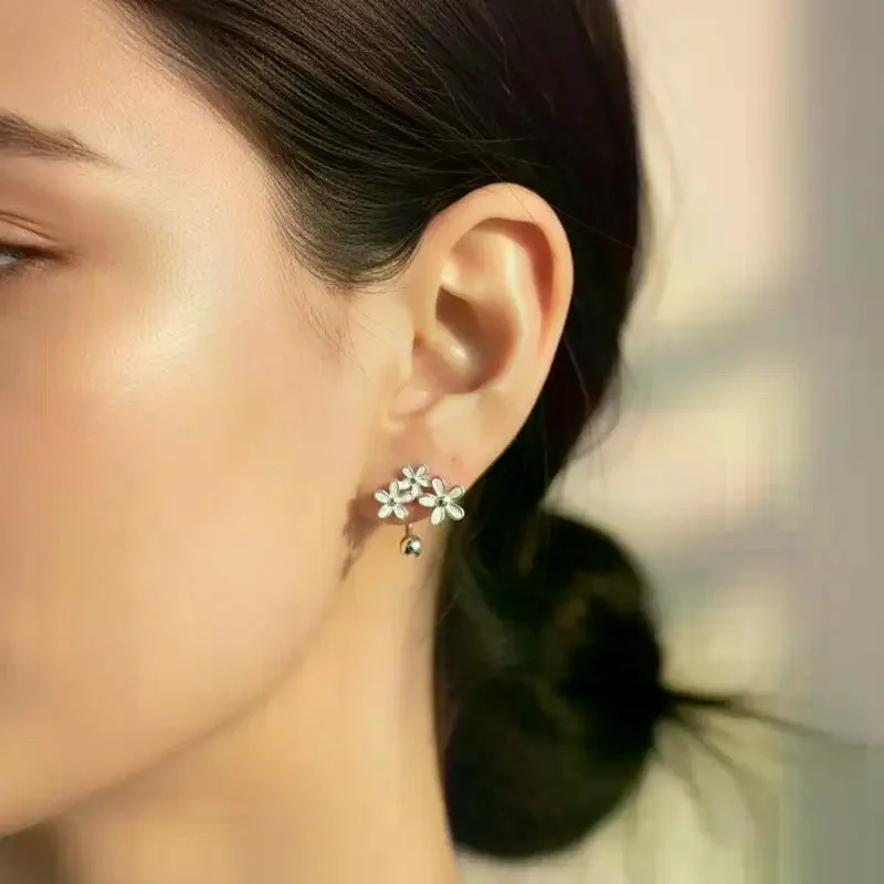 OL Style Elegant Metal Flower Cluster Stud Earrings For Women Ladies Simplicity Silver Color Flower Earrings Jewelry Accessorie