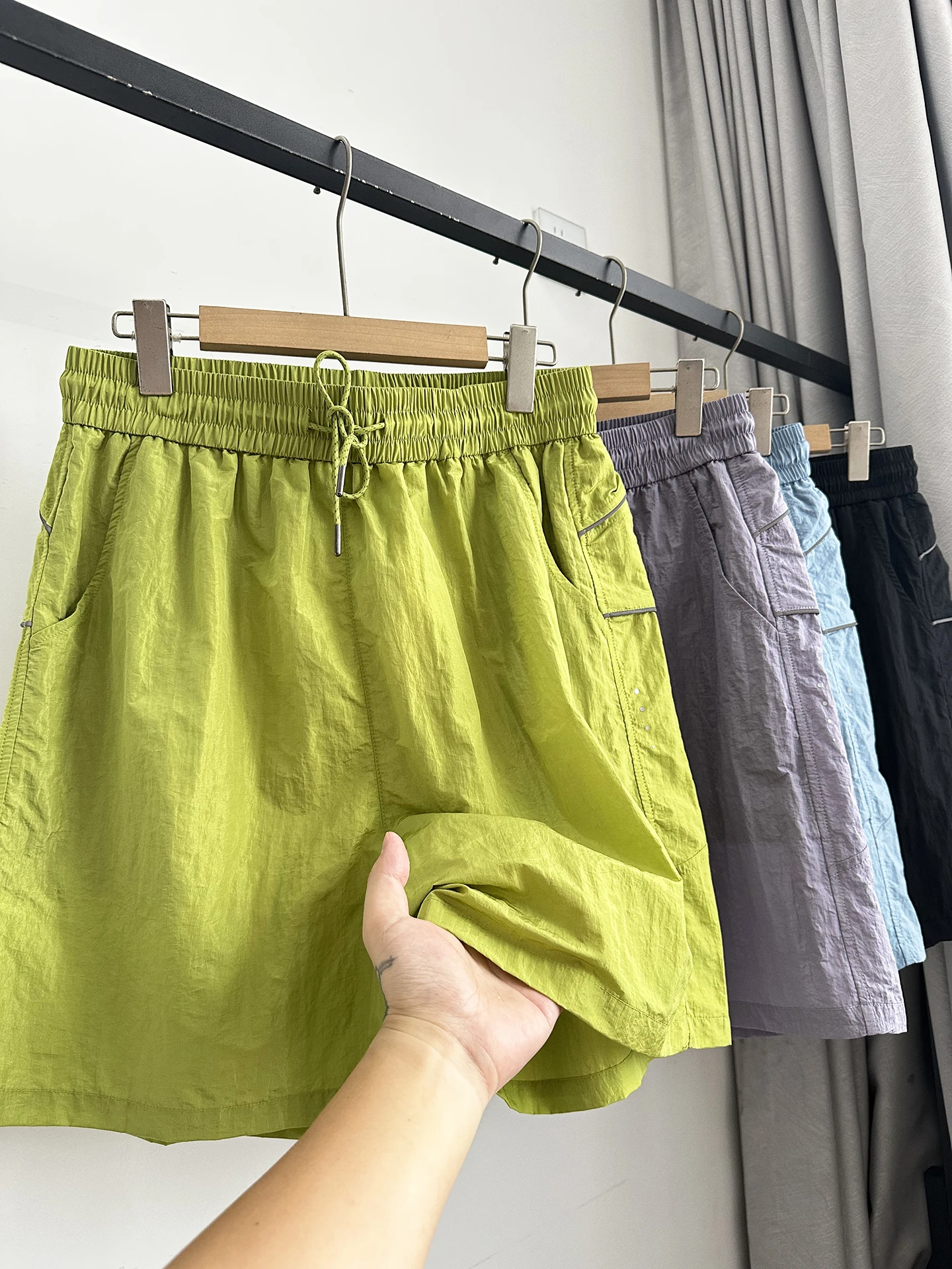 Men's Outdoor Casual Shorts Breathable Quick Dry Waterproof Nylon Straight Leg Pants Comfortable Summer Sport Leisure Shorts