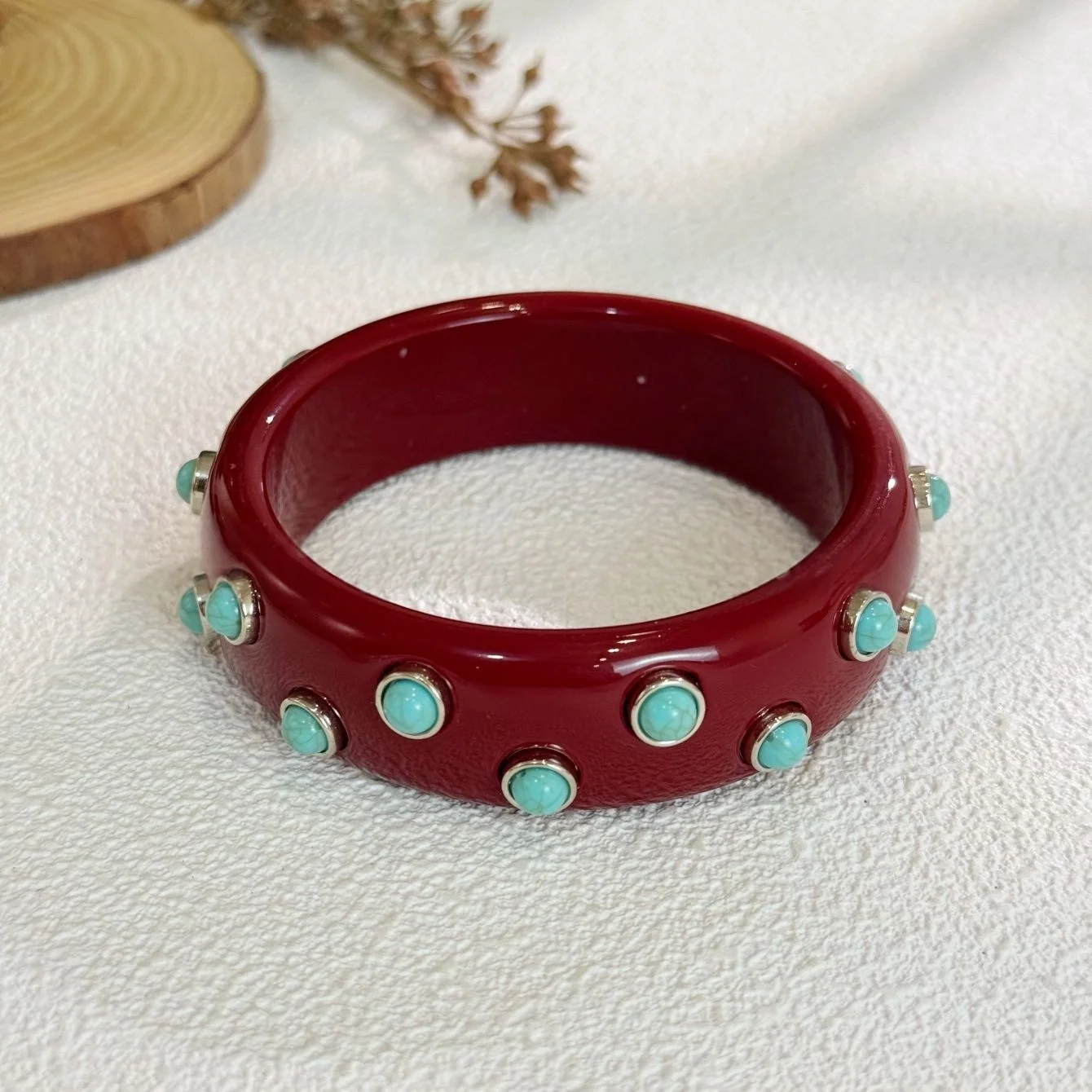 Popular Retro Cute Cuff Bangles for Women Fashion Jewelry Acrylic Charm Bangle Inlaid Turquoise Bracelet for Girls Party Travel