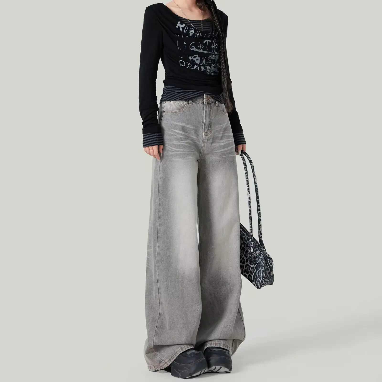 Amerikanische Retro-Jeans mit weitem Bein in Grau gewaschen für große Frauen, neue hoch taillierte, lockere Passform, schlankmachende Bodenhose mit geradem Bein