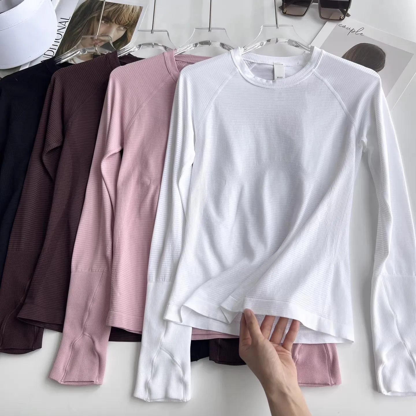 Ultra-Lightweight Seamless Yoga Top with Thumb Holes - Quick-Dry, Moisture-Wicking, No Chafing, Ideal for Any Workout! image 6