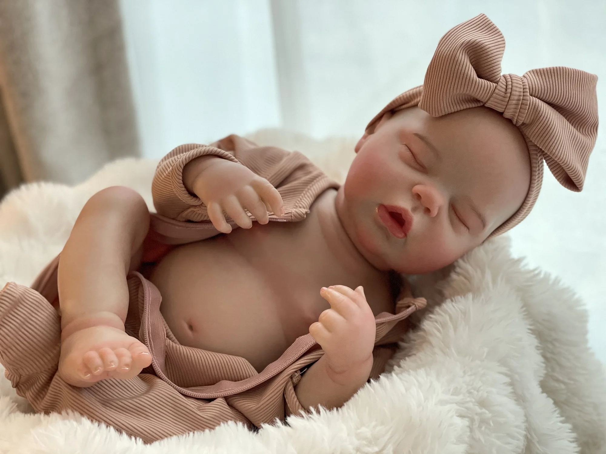 47cm Washable Cuddly Bebe Reborn Girl With 3D Painted Skin Handmade Full Body Vinyl Doll Lifelike Newborn Baby Doll