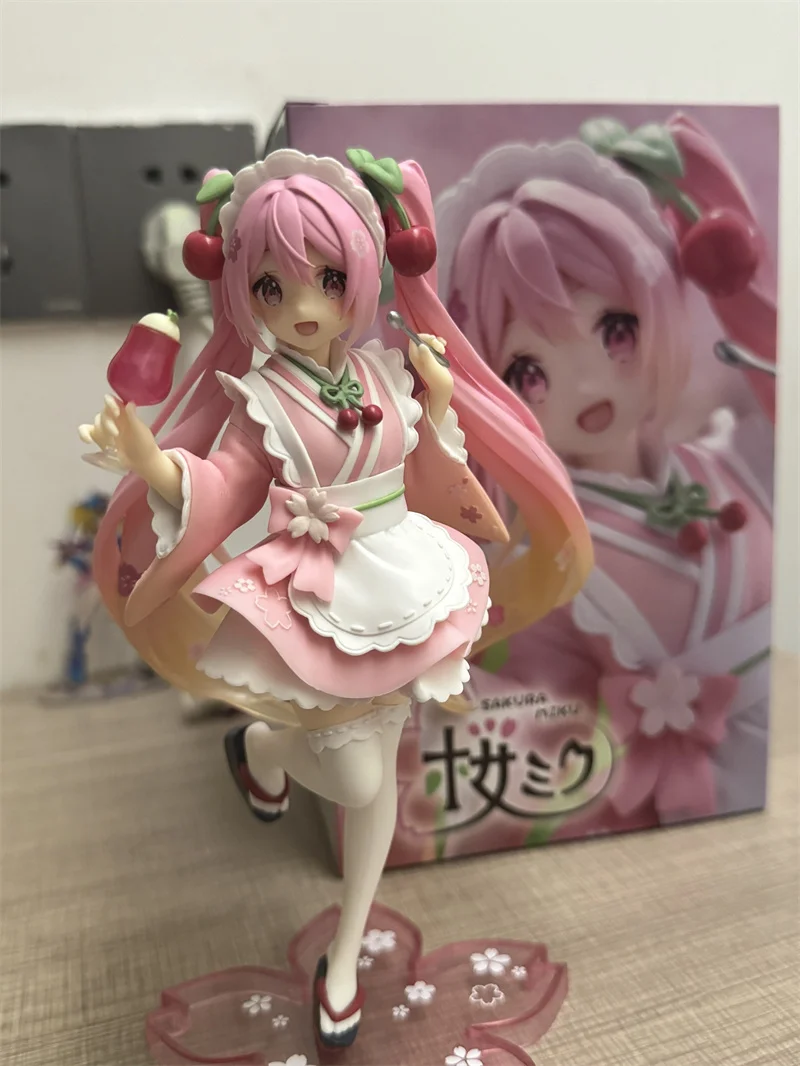 18cm Taito Genuine Hatsune Miku Coreful Sakura Wafuu Kissa Ver. Maid Figure Anime Figurine Model Collectible Toys Kawaii Gift