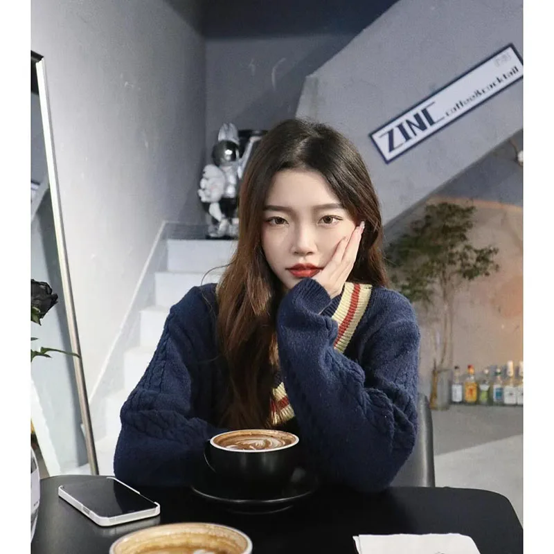 Sunine Home خريف شتاء جديد Sle Thiened فضفاض محبوك سترة اللون Blo تويست كلية Sle المرأة Faionable