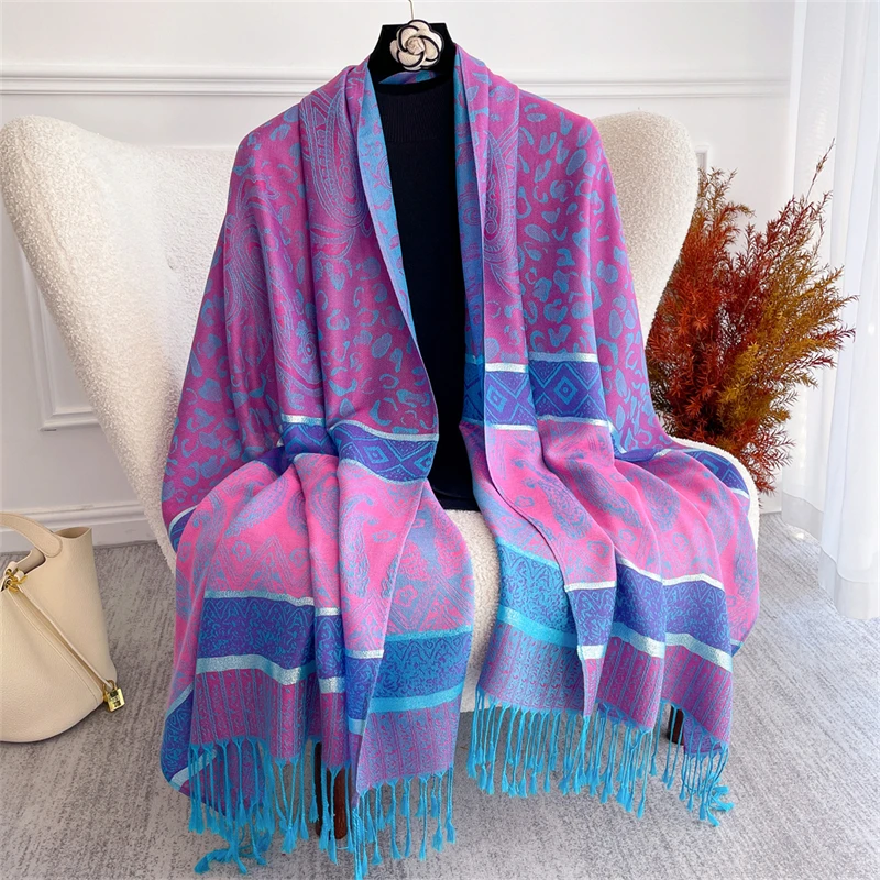 

2025 New Luxury Autumn Cashmere Pashmina Shawls Women Warm Jacquard Scarves Lady Wrap Foulard Poncho Echarpe Stoles Scarf