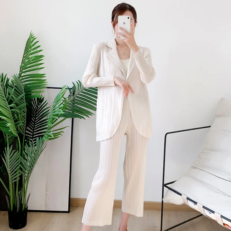 

Pleated Fashion Suit 2022 Autumn New Casual Large Loose High Elastic Pants Suit Two Piece Set