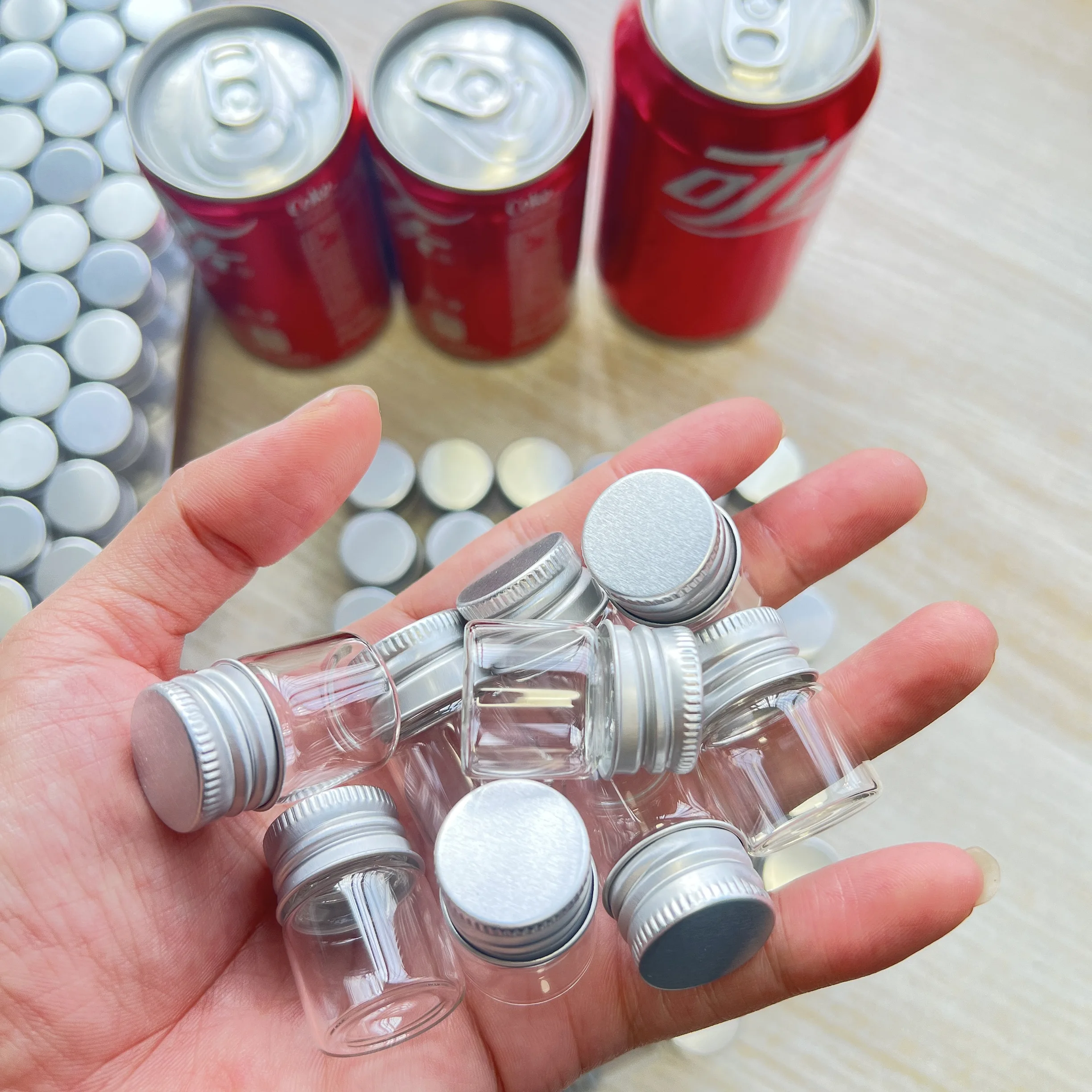 

50/100 pcs 5ml Decor Glass Jars Silver Screw Cap 13×22×30mm Small Mini Glass Bottles with Aluminium Lids Diy Craft Wishing Vials