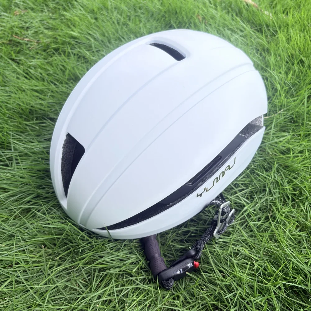 Adult Cycling Helmet Safe New with Split Design Enhanced Cushioning Magnetic Buckle Aerodynamic Bicycle Helmet
