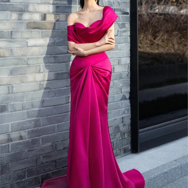 Rose red light luxury small welcome morning gown line shoulder fishtail slim dress