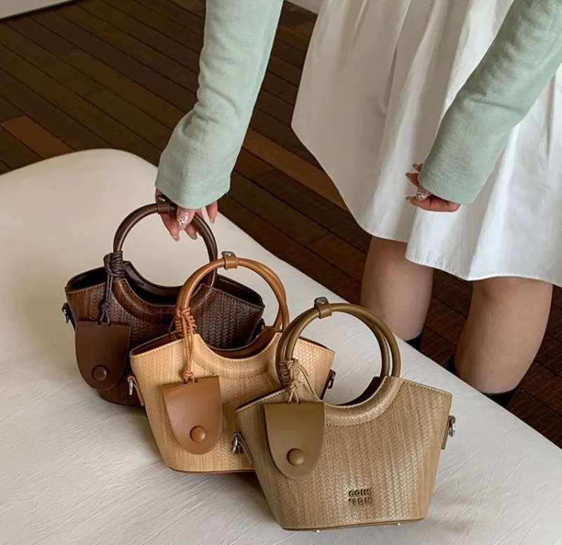 2026 New Niche Woven Basket Bucket Bag Women Fashion Handheld Versatile Crossbody Bag