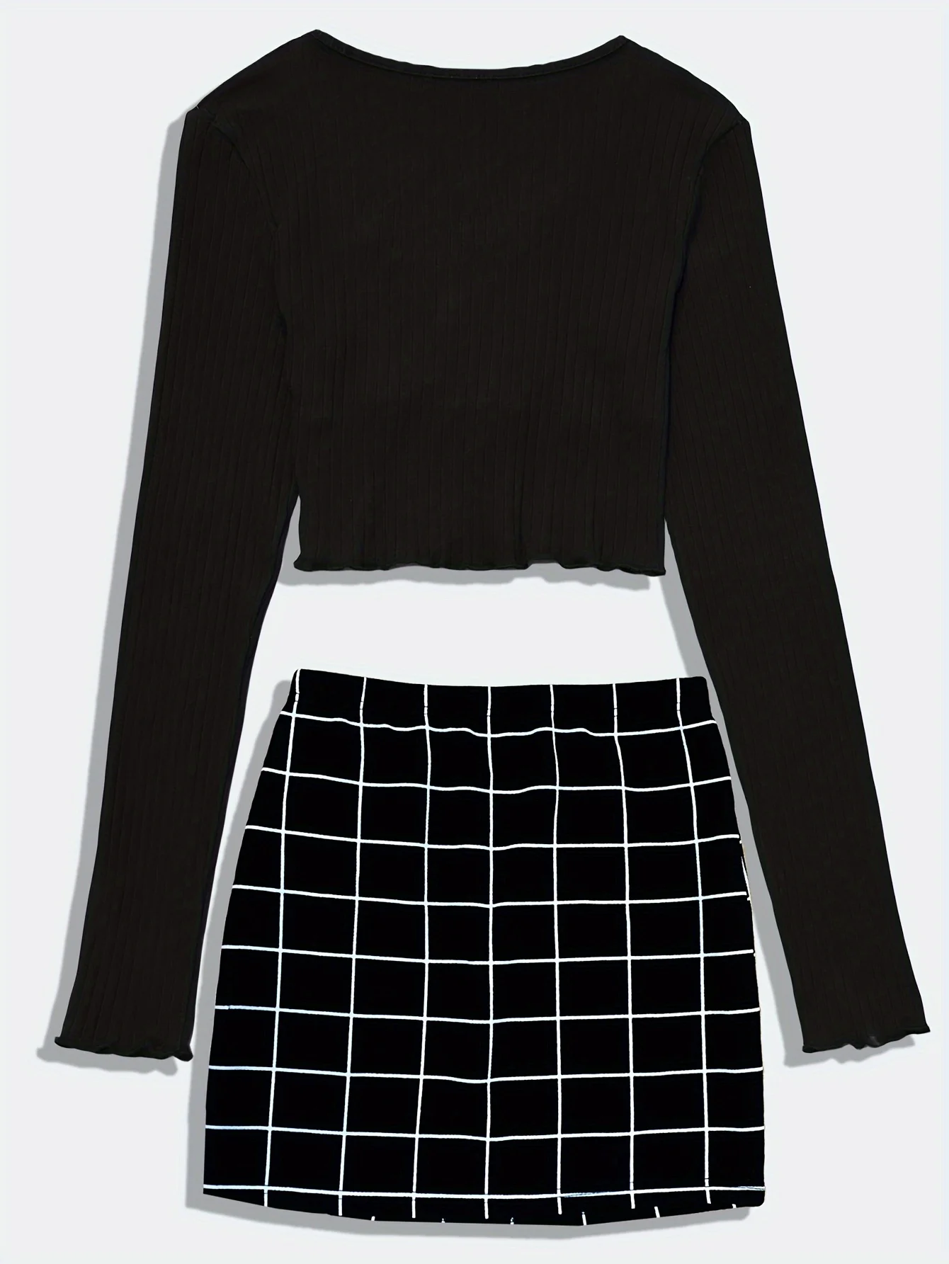 

Women Black Ribbed Wavy Edge Long Sleeve Cropped Top & Black White Grid Plaid High Waist Mini Skirt 2 Piece Outfit Slim Fit Matc
