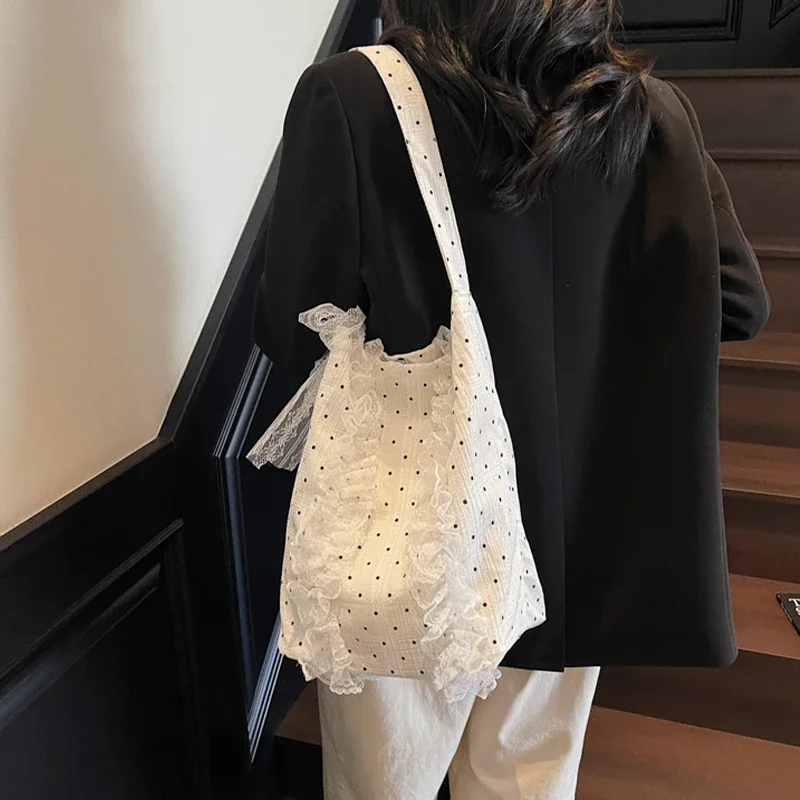 

Sweet and Western Canvas Bag for Women Bucket Bag New Summer Style Wave Point Tote Large Capacity Versatile Single Shoulder