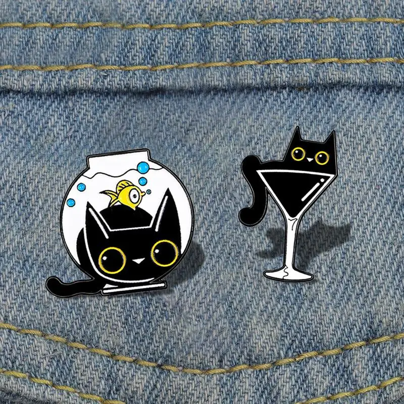 Cartoon funny little black cat PIN fish tank kitten cute cup cat black cat brooch