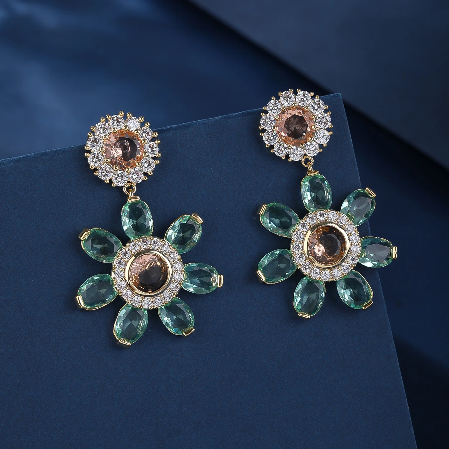 

Fashion Cubic Zirconia Sunflower Earrings Women Wedding Bridal Party Earrings Birthday Gift, Free Shipping CE12125