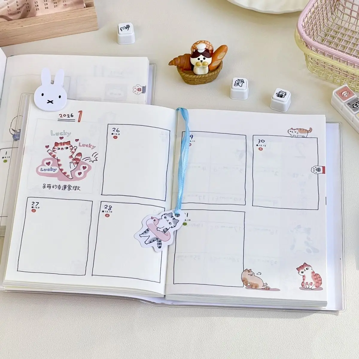 2026 مخطط لطيف الكرتون الجدول الزمني كتاب صفحة ملونة دفتر عالية المظهر طالب خطة أسبوعية وشهرية Ins جدول كتاب