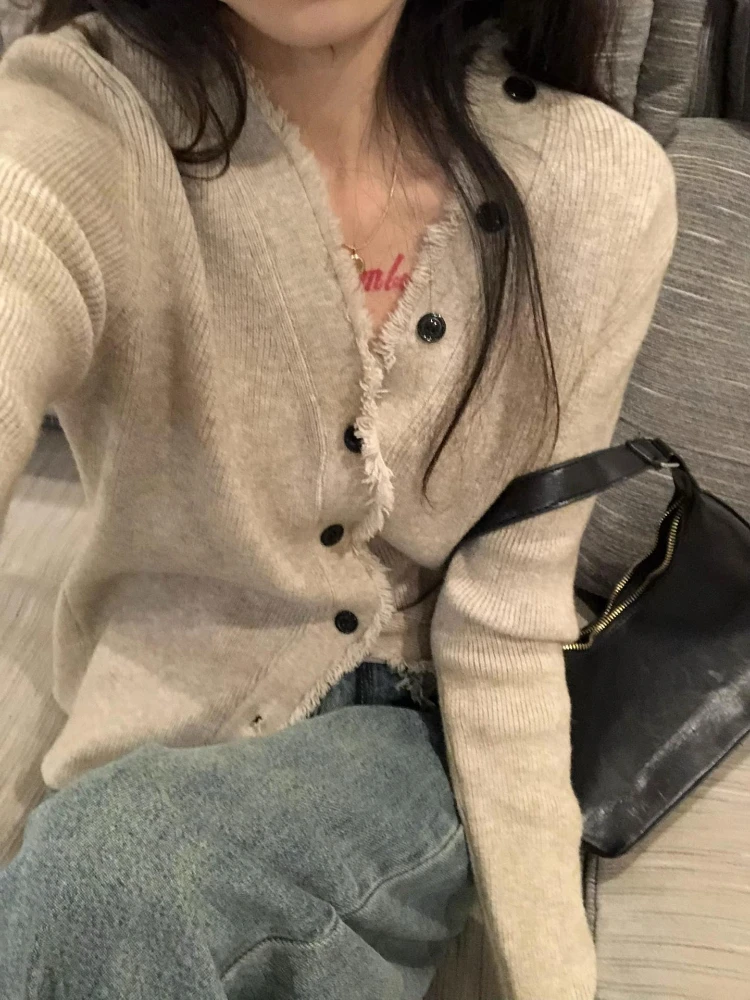 Chique coreano com decote em v cardigan 2025 outono fino ajuste malha pulôver topos feminino sexy bonito manga longa frente aberta ruched blusas sólidas