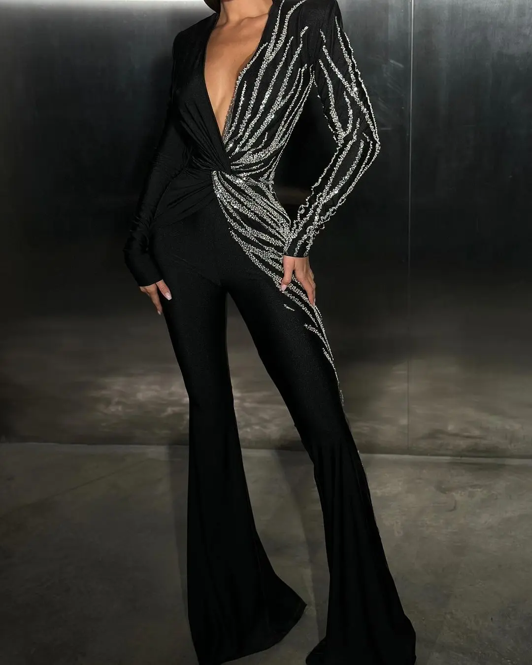 2024 New Spring Sparkling diamonds Sexy V-Neck Stylish Flare Pants Jumpsuit Woman Fashion Party Outfit Stage Performance Costume