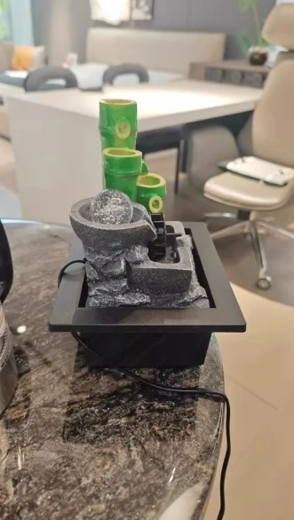 سطح المكتب الصغير نافورة الماء تشغيل زخرفة تعميم توليد المياه المال المرطب مكتب غرفة المعيشة عجلة فنغ شوي