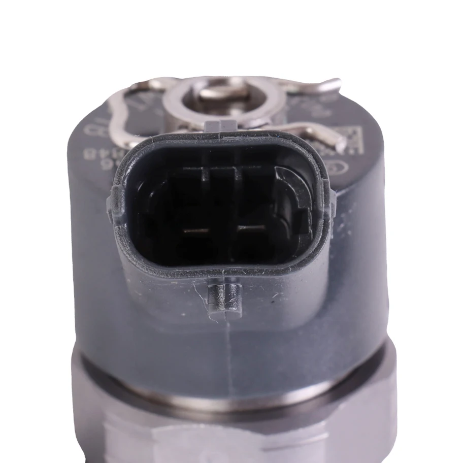 燃料インジェクター 0445110561 04132014   Deutz TD 2.9 TCD2.9 L4 2.9 エンジン自動車エンジン部品ディーゼルコモンレールインジェクター