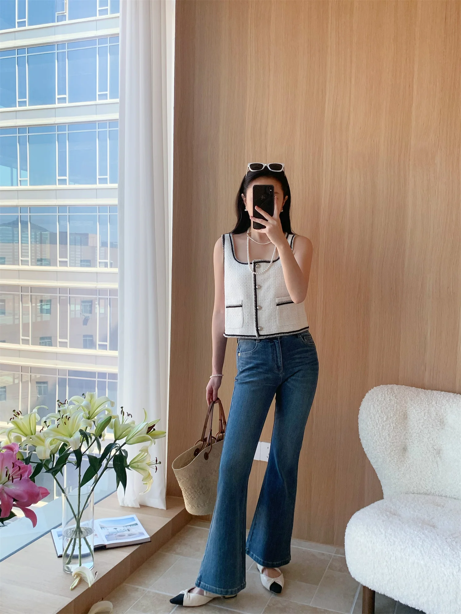 

Double S Curve Flared Jeans Square Collar Thickened Vest Women's Fashion Commute Style Slim Fit Short Length Single Button