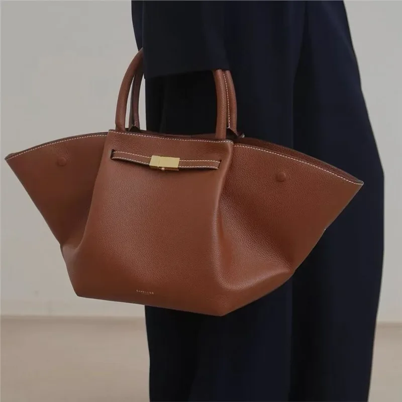 2024 new wing bag, European and American niche single shoulder hand-held tote, versatile, large capacity, New York bag, fashion