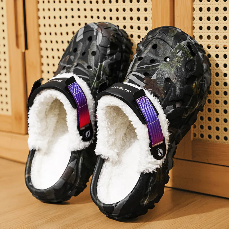 Men Winter Camouflage Fleece Lined Clogs,Removable Fuzzy Plush Insole Warm Slip‑on Slippers,Anti‑Slip Thick Bottom Home Footwear