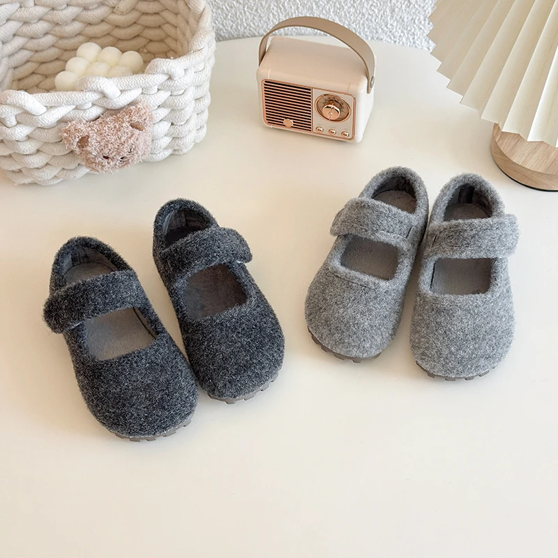 

2025 Fashion Kids Warm Cotton Shoes Winter New Girls' Plush Moccasin Shoes Simple Versatile Children's Causal Flat Shoes