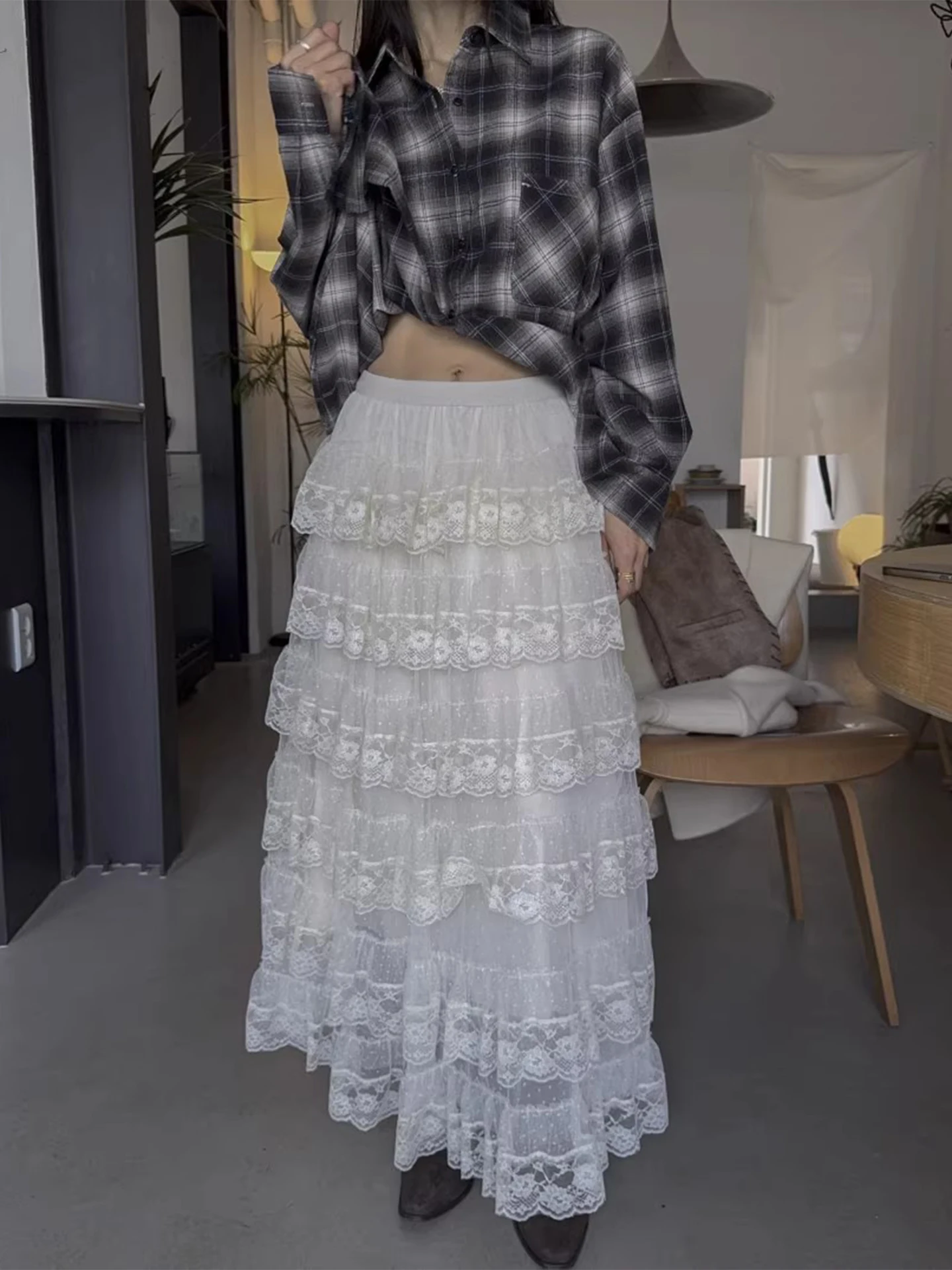 

Sweet Sle Embroidered Lace A-Line Skirt High Waist Cake Design Long Skirt for Women Autumn Winter New Arrival