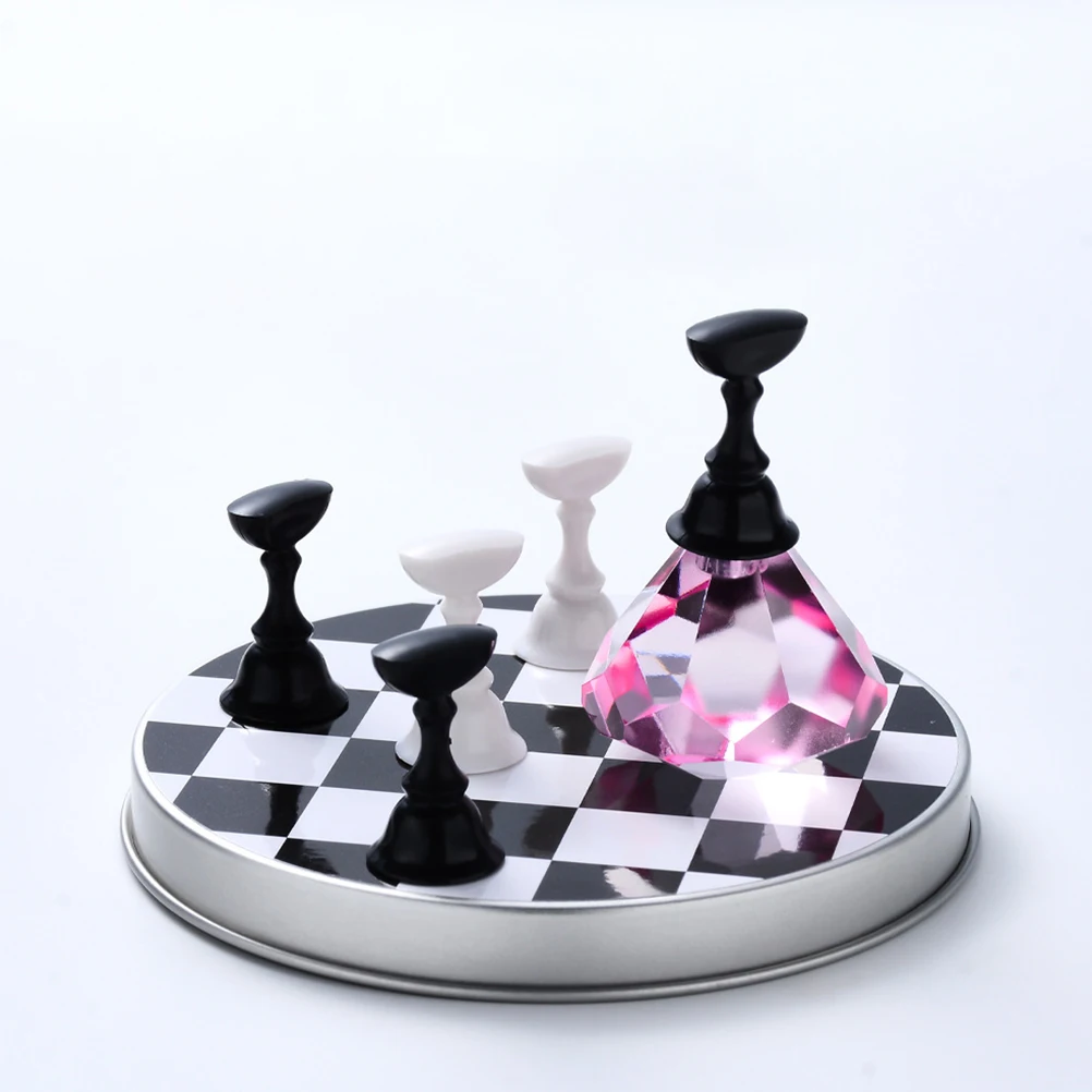 

1set Practice Holder Chess Design Manicure Stand Nail Art Display Tool For Salon Home Use Nail Art Supplies Manicure Tool