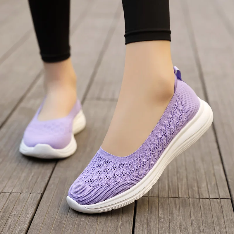 New Fashion Large Size Lightweight Casual Versatile Anti slip Casual Flat Bottom Breathable Mesh Panel Shoes Women\'s Shoes